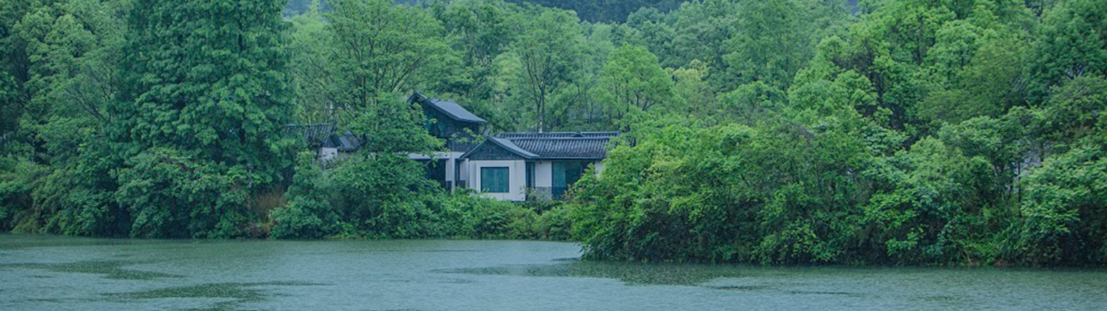 德胧集团 - 厚海数据平台